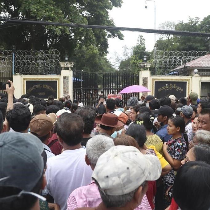 Myanmar reinstates family visits to prisoners to end a ban started during the pandemic